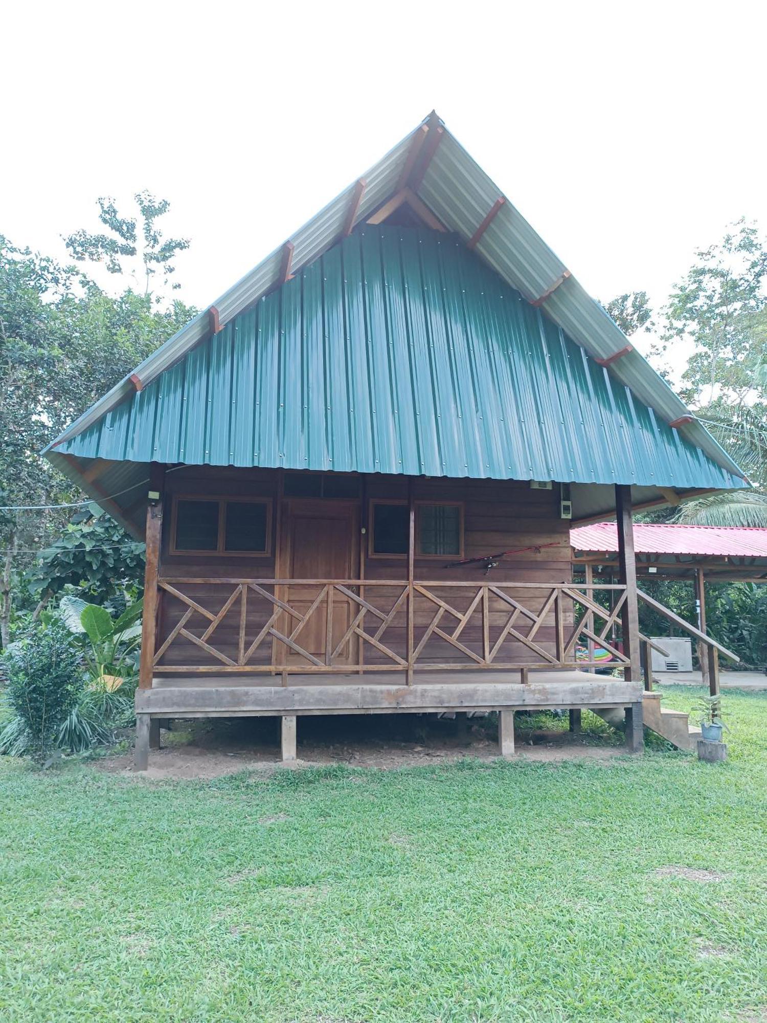 Quirquincho House Lodge Puerto Maldonado Ngoại thất bức ảnh