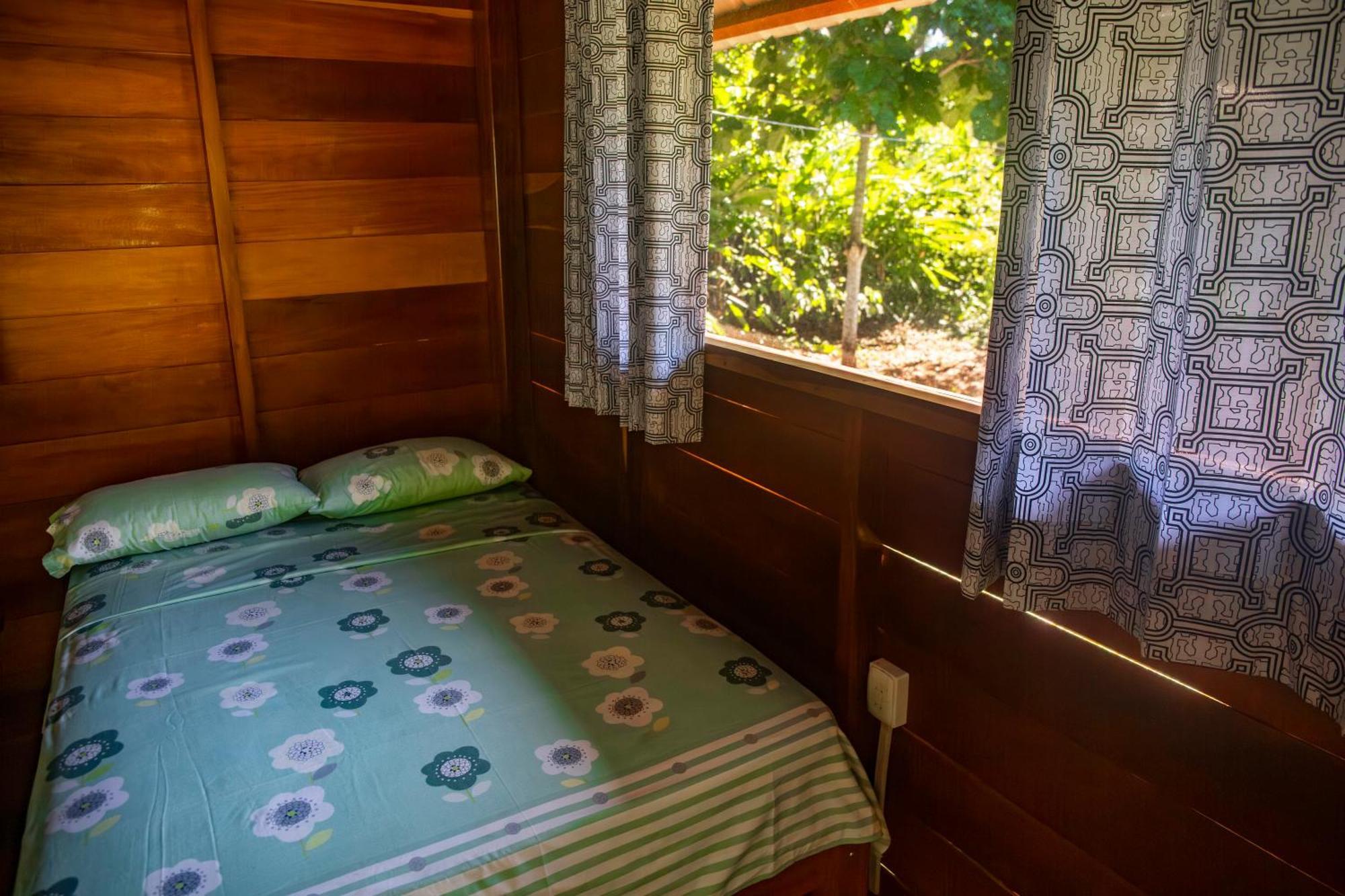 Quirquincho House Lodge Puerto Maldonado Ngoại thất bức ảnh