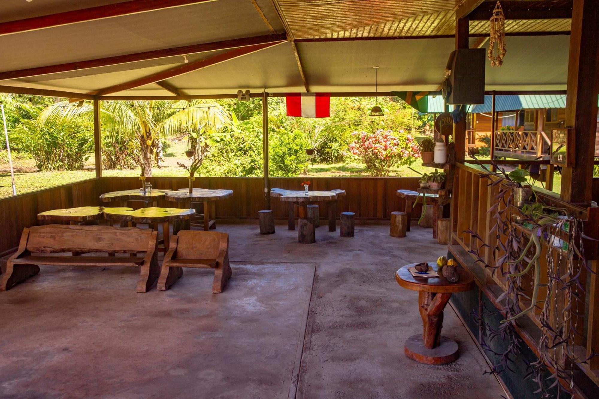 Quirquincho House Lodge Puerto Maldonado Ngoại thất bức ảnh