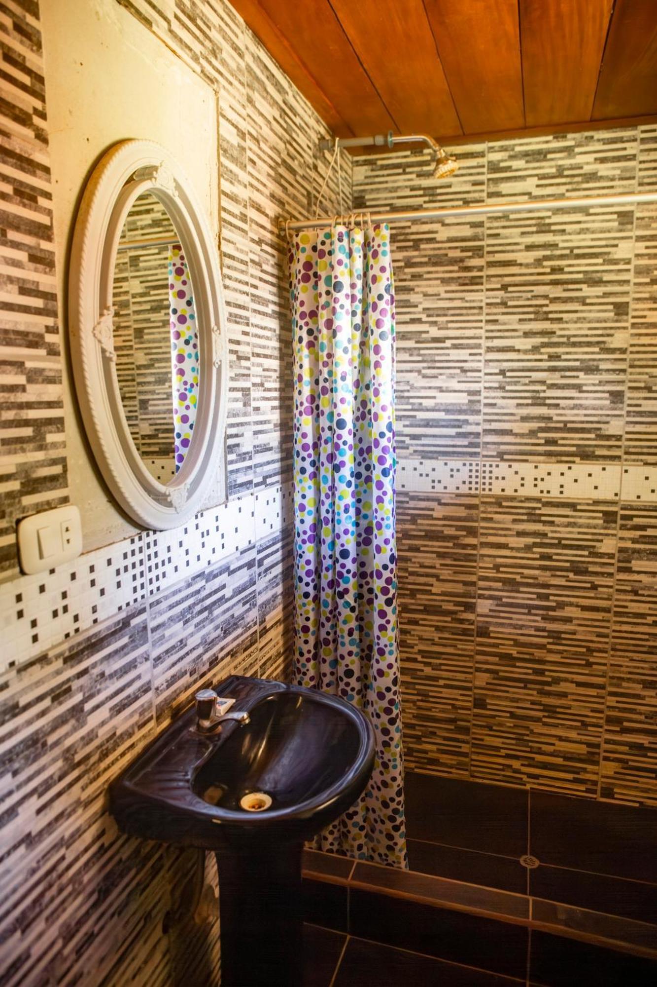 Quirquincho House Lodge Puerto Maldonado Ngoại thất bức ảnh