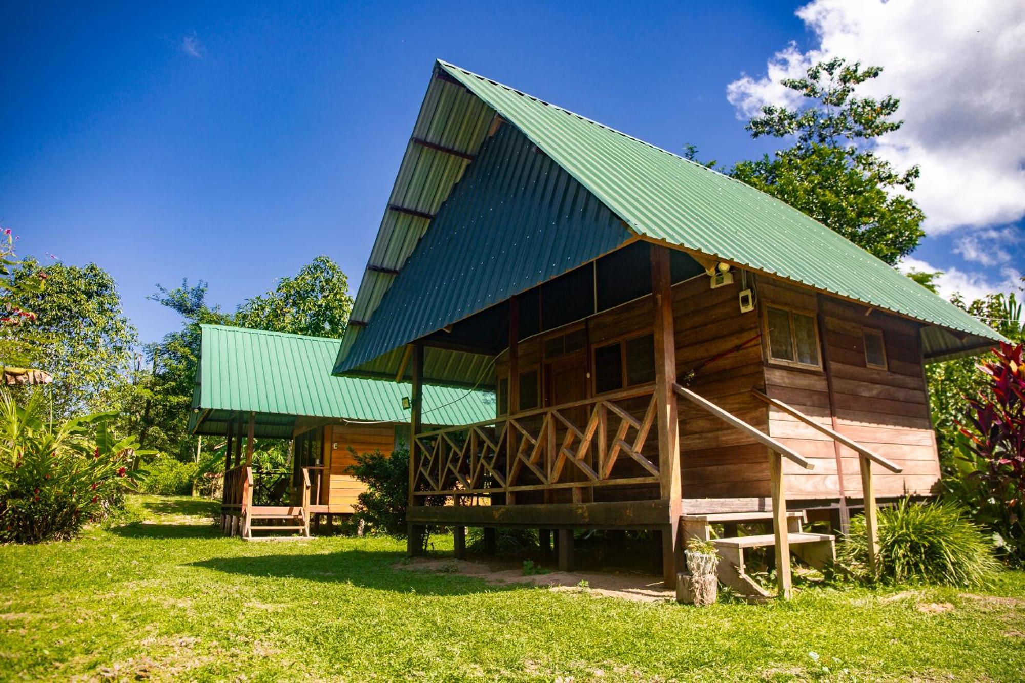Quirquincho House Lodge Puerto Maldonado Ngoại thất bức ảnh